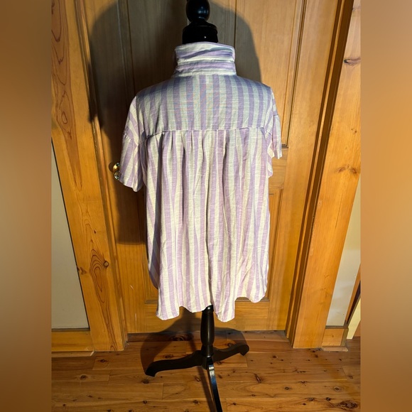 ⭐️Luxe Always Lavender Striped Oversized Button Up Top⭐️ NWOT - Picture 4 of 9